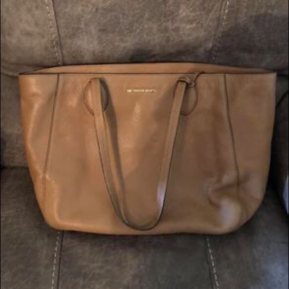 Like new Michael Kors tote